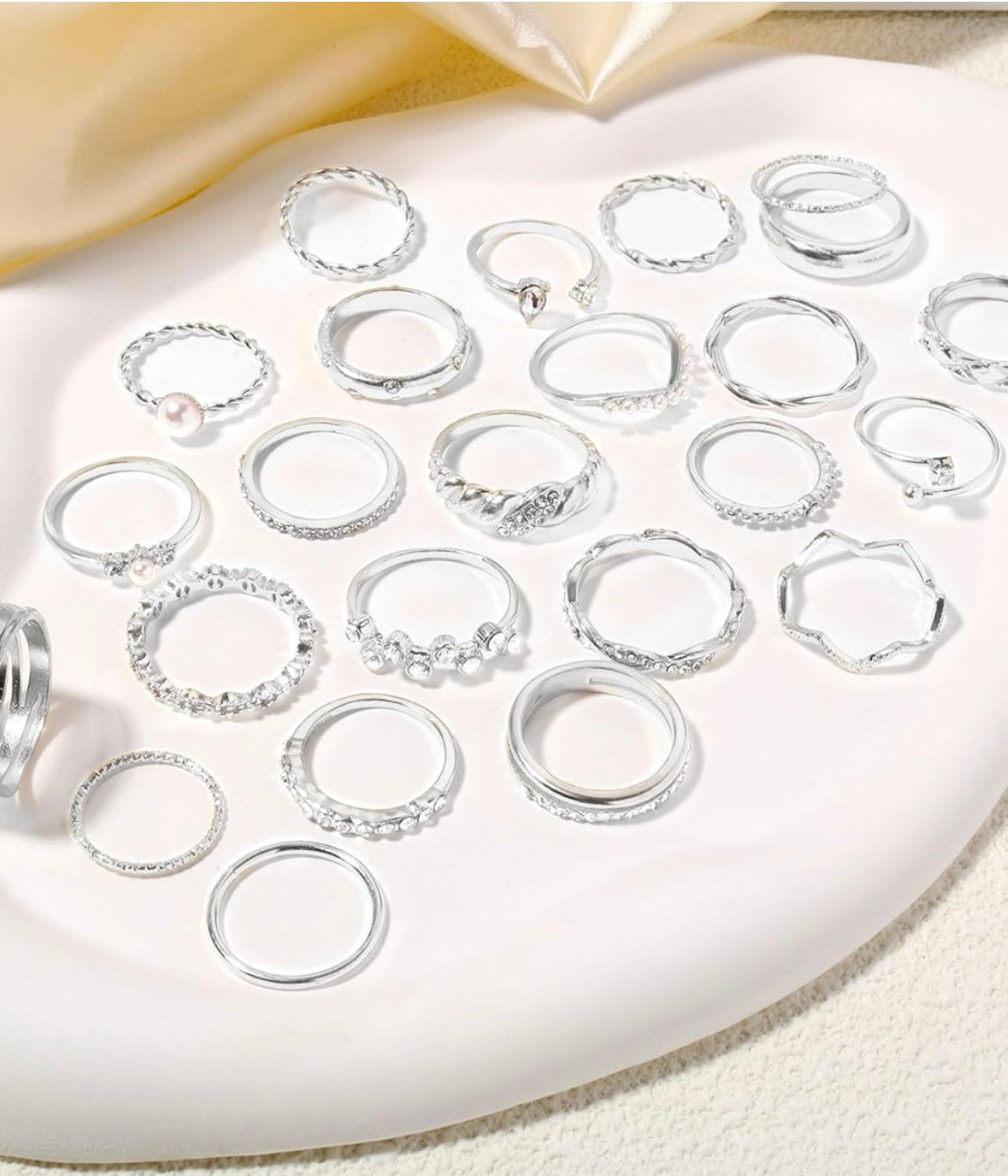 CHICUTIE Gold Knuckle Rings Set For Women Stackable Joint Finger Midi Rings Dainty Cubic Crystal Zirconia Hollow Twist Cute