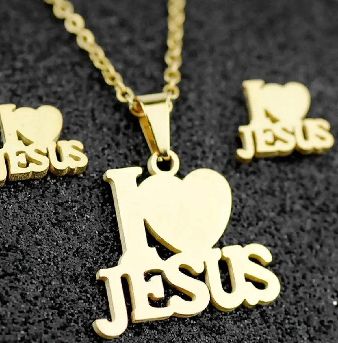 Jesus’s necklace