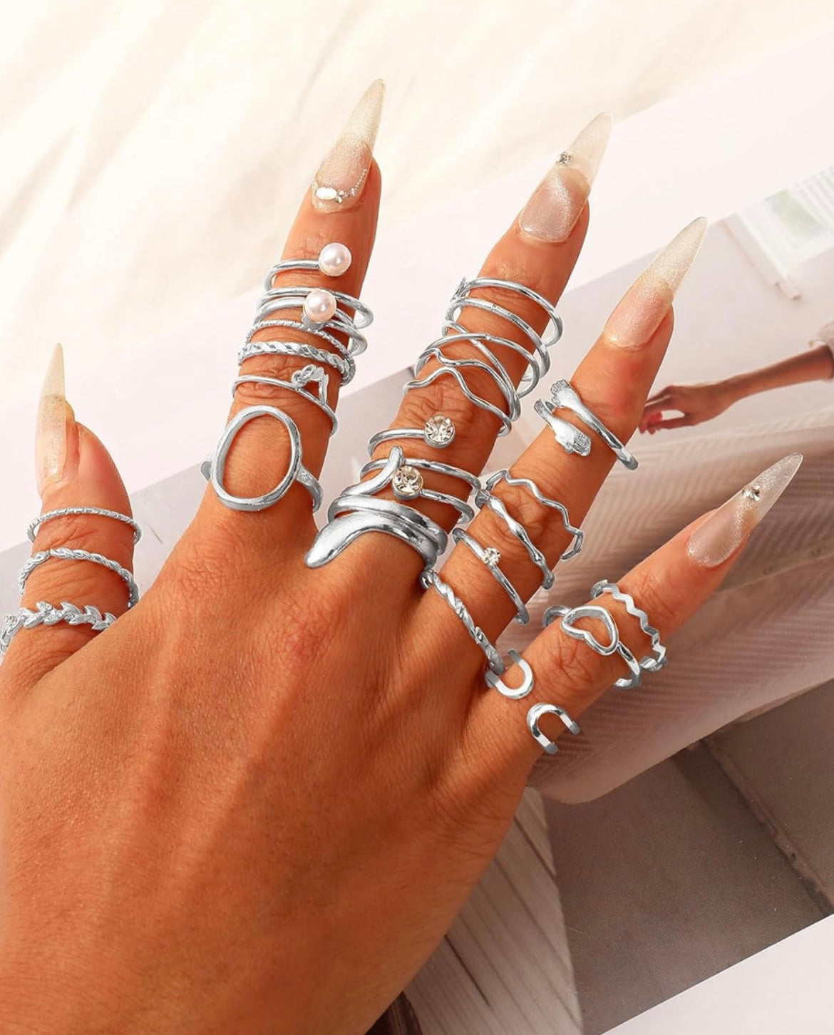 CHICUTIE Gold Knuckle Rings Set For Women Stackable Joint Finger Midi Rings Dainty Cubic Crystal Zirconia Hollow Twist Cute