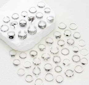 51 Pcs. Gothic Punk ring set for women and men, matching ring with butterfly, heart and snake design, daily use, Halloween jewelry gifts