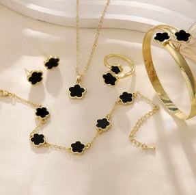 Set of 5 pcs of stainless steel jewelry with five-leaf clover 316L, bracelets for women, elegant French niche necklaces, bracelets and earrings