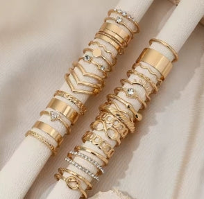 30 Pcs. Elegant Stackable Rings, Infinity Design/Chain/Knot Inlaid with Gold Rhinestones, Daily Outfits, Party Accessories