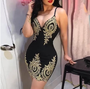 Summer Party Sexy Halter Dress Mini Sleeveless Fitted Dress with Low Neck and Halter Back