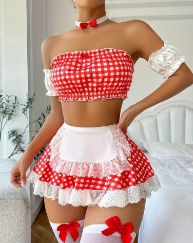 Sizzlin' Checkered Chic X Lacy Boldness Trend Edit