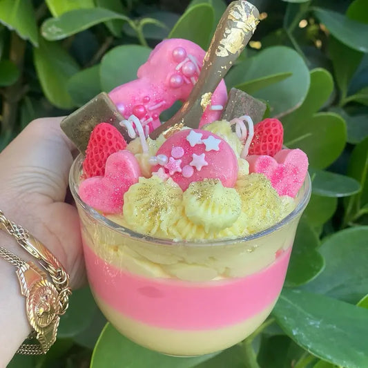 Candle dessert With Scented Hearts soy wax