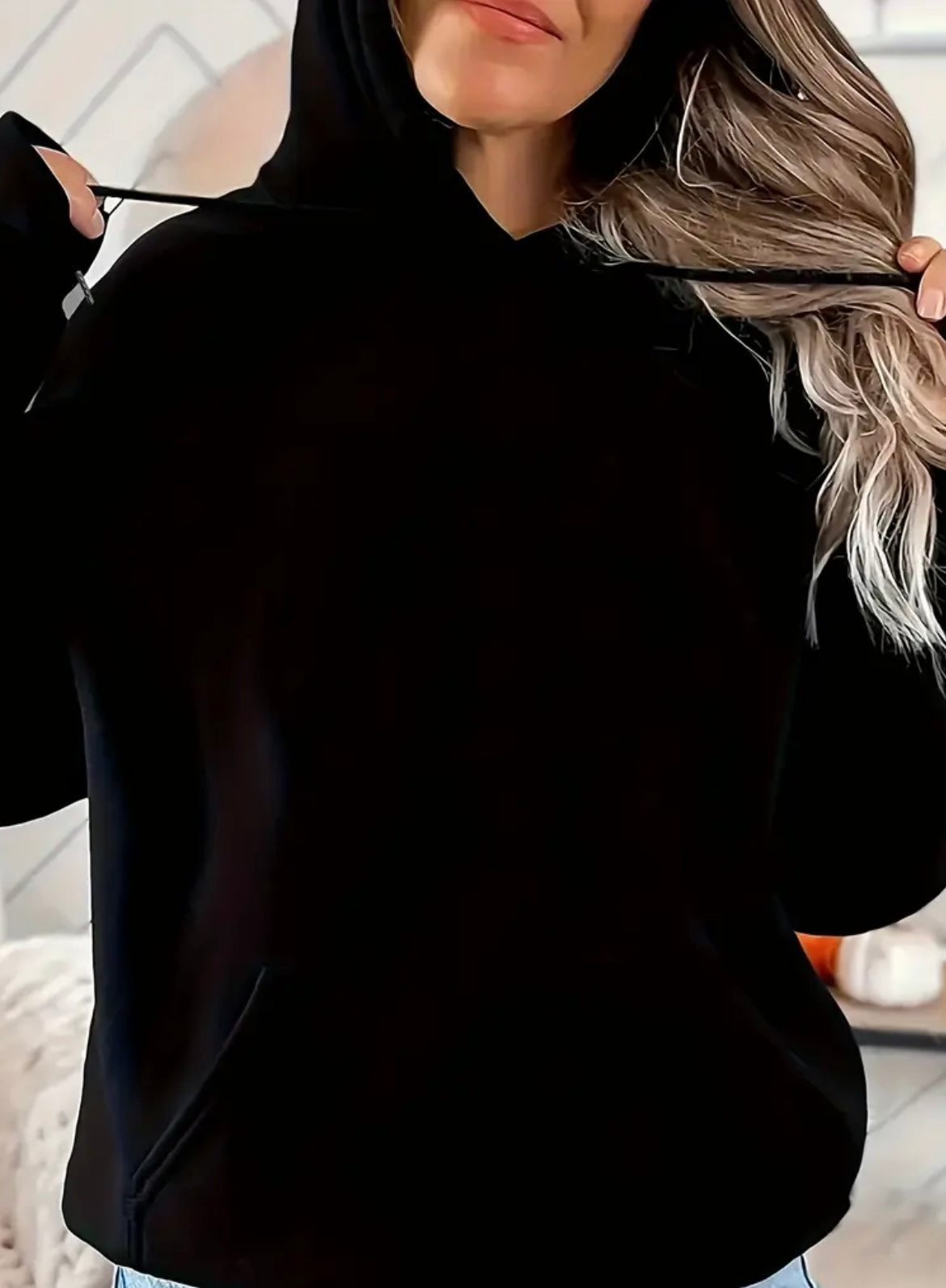 Women's Black Hoodie - Stylish Beauty Statement Pullover Sweatshirt, Adjustable Drawstring Design, Easy to Machine Wash, Suitable for Daily Casual Wear & Special Occasions, Street Style Trend, Exquisitely Stitched, Hooded Top