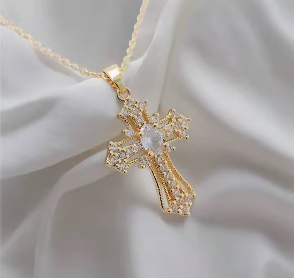 Vintage cross necklace Personalized pendant necklace niche design clavicle chain