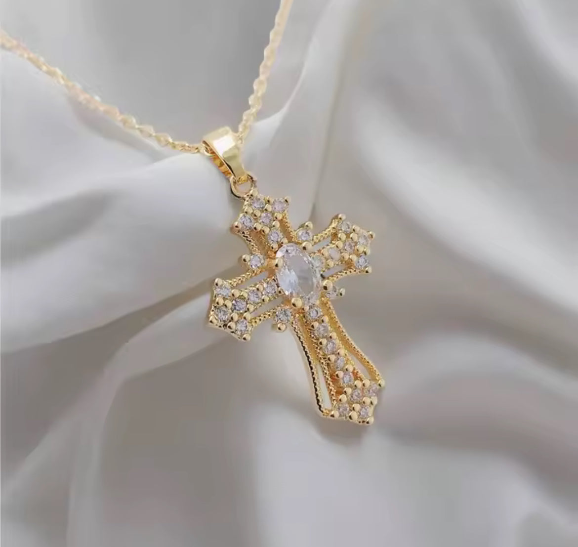 Vintage cross necklace Personalized pendant necklace niche design clavicle chain