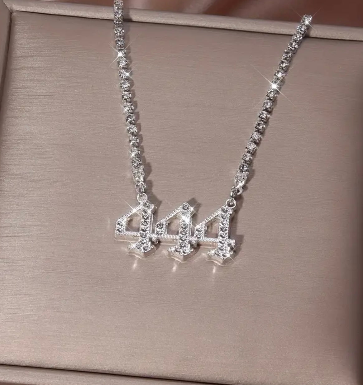 1pc New Beautiful Angel Numbers Necklace Sparkling Rhinestone Setting Beautiful Necklace Jewelry Suitable for Women's Daily and Party Occasions Angel Design Jewelry Women's Jewelry Holiday Gift Goods
