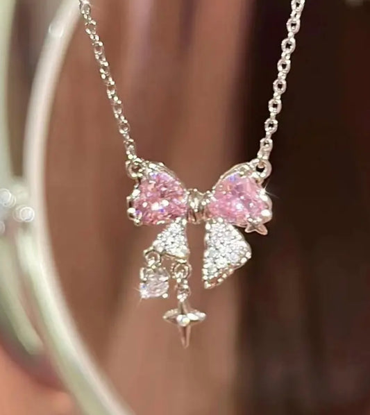 A Pink Zirconia Bow Necklace with a Unique And Elegant, a Simple And Light Luxury Necklace, And an Ins Student Retro Necklace
