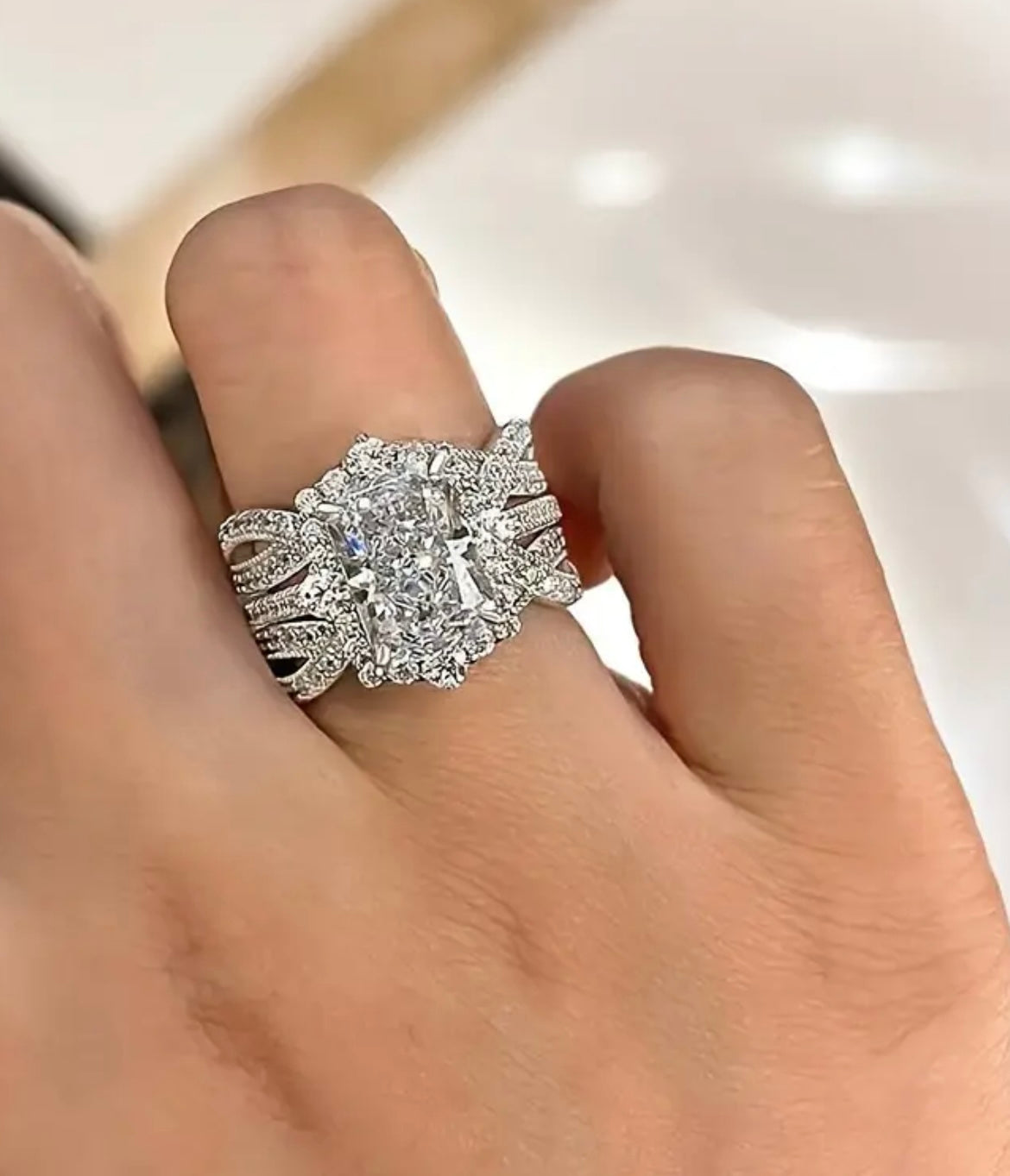 Sparkling Luxury White Zirconia Two-Piece Statement Ring for Noble Ladies, Banquets And Weddings Golden Ring Jewelry for Women High