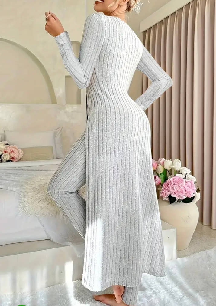 [Plaid Two-Piece] Two-Piece Set Round Neck Split Long Sleeve Top and Pants | Design Sensation with Plaid Spring/Autumn Style