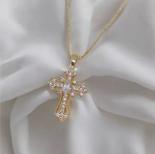 Vintage cross necklace Personalized pendant necklace niche design clavicle chain