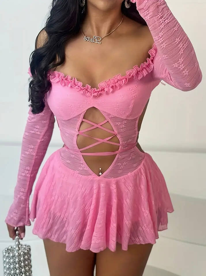 Women'S Sexy One-Shoulder/Off-the-Shoulder Dress - High Waist Party & Formal Outfit - Elegant Evening Gown - All-Season Formal Attire - Women'S Fashion Dress, Sexy Dresses, Evening Wear, Offshoulder Design, Sophisticated Detailing, Night Out, Stretchy Mat
