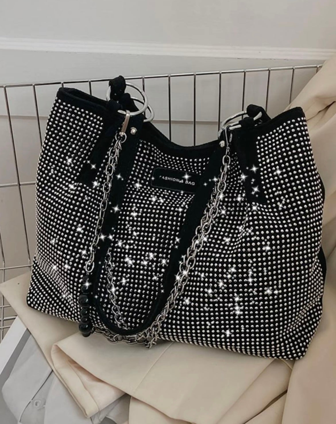 Elegant Shoulder Bag for Work & Back To School, Fashionable Chain Strap Design Large