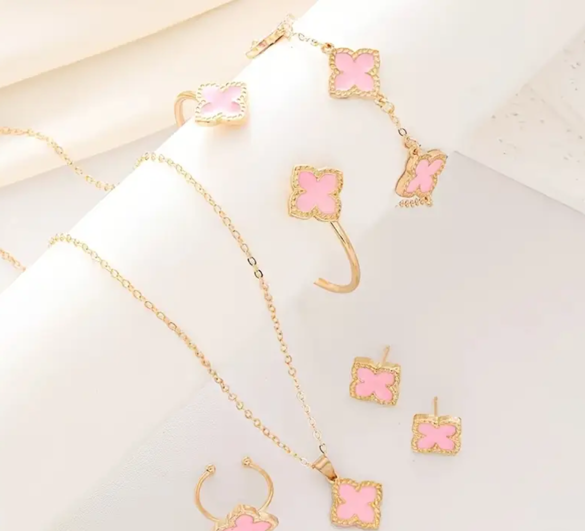 6pcs KC Golden-Plated Clover Jewelry Set - Elegant Matching Earrings,Bracelet & Ring with Clover Flower Charms, Daily Wear, (Year-Round) - Affordable Luxury Suitable for Daily & Special Occasions