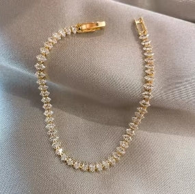 Luxury geometric Roman crystal chain bracelets for women, fashionable gothic tennis bracelet with rhinestones, marquise charm, wedding jewelry