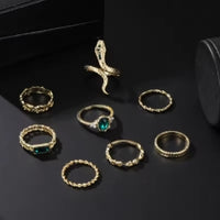 Set of 8 twisted snake-shaped rings with retro and fashionable imitation gemstones