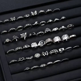 51 Pcs. Gothic Punk ring set for women and men, matching ring with butterfly, heart and snake design, daily use, Halloween jewelry gifts