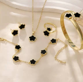 Set of 5 pcs of stainless steel jewelry with five-leaf clover 316L, bracelets for women, elegant French niche necklaces, bracelets and earrings