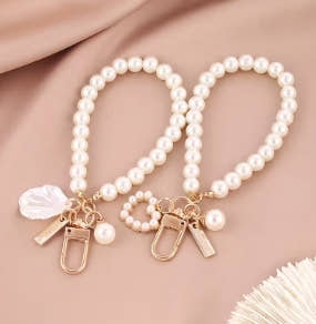 ZAKOL Cute Pearl Keychain for Women Girls Shiny Pearl Shell Phone Bag Backpack Charm Car Accessory Keychain Pendant