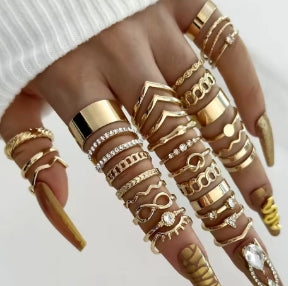 30 Pcs. Elegant Stackable Rings, Infinity Design/Chain/Knot Inlaid with Gold Rhinestones, Daily Outfits, Party Accessories