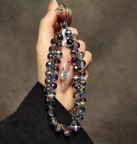 Wrist strap with luxury crystal beads and brilliant diamonds, portable chain, short hanging phone clip, Universal use in phone cases