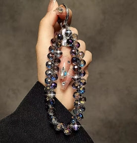 Wrist strap with luxury crystal beads and brilliant diamonds, portable chain, short hanging phone clip, Universal use in phone cases