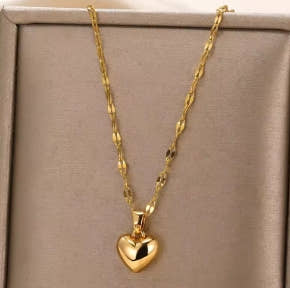 Stainless steel love heart necklace for women, new fashion 2023, lip chain, simple pendant, necklace, jewelry, gift, wholesalers