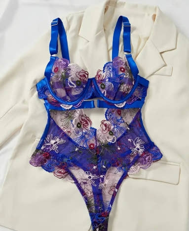 2pcs Set Of Colorful Erotic Lingerie with Embroidery, Sexy French Lace, Steel Ring Gathering, Waist Shaping, And Tight Fitting Clothes